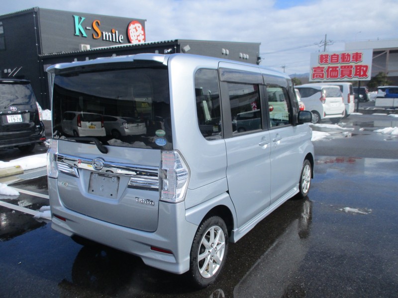 ダイハツ タント 4枚目