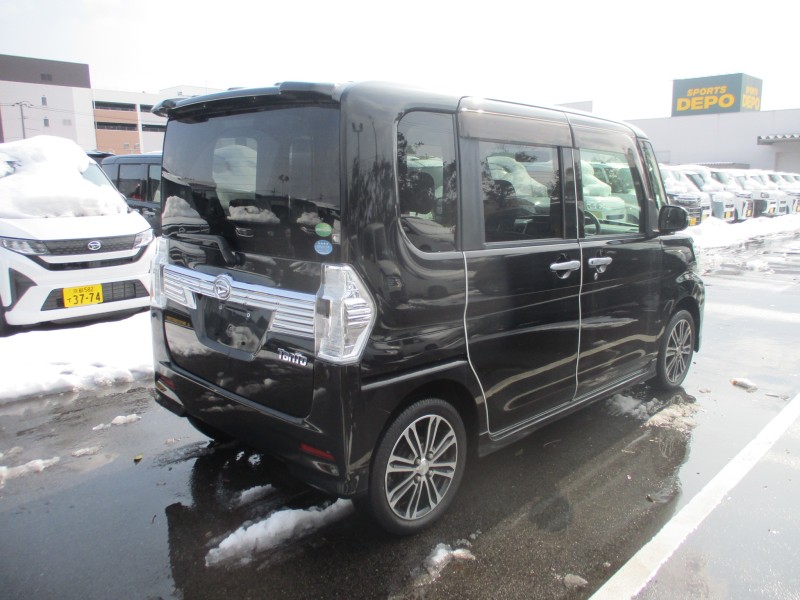 ダイハツ タント 4枚目