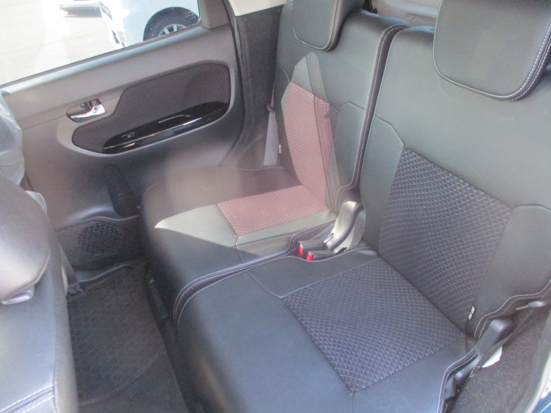 ダイハツ ムーヴ 10枚目