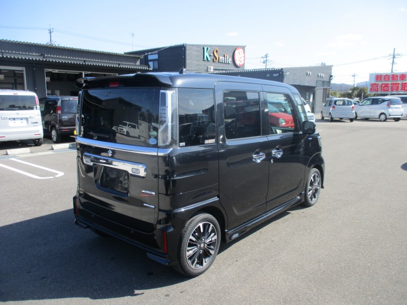 スズキ スペーシア 4枚目