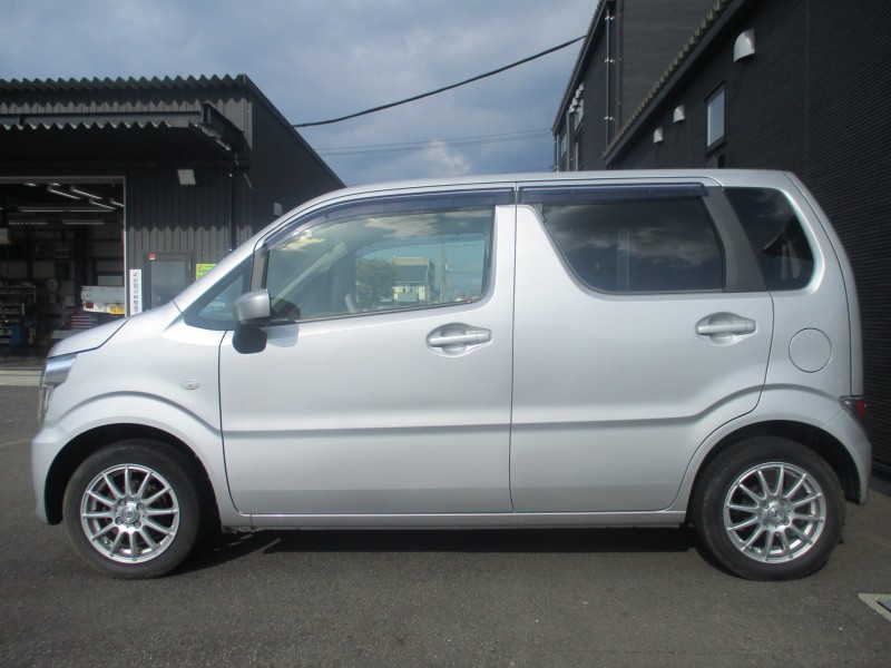 スズキ ワゴンR 4枚目