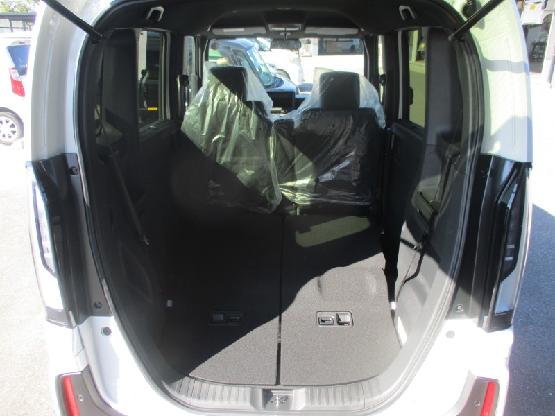 ホンダ N BOX 17枚目