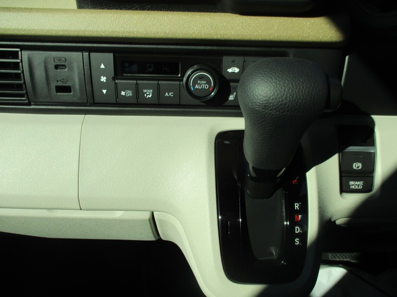 ホンダ N BOX 14枚目