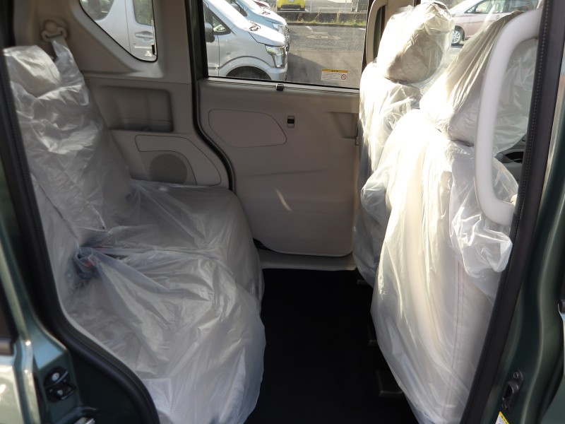 三菱 eKスペース 19枚目