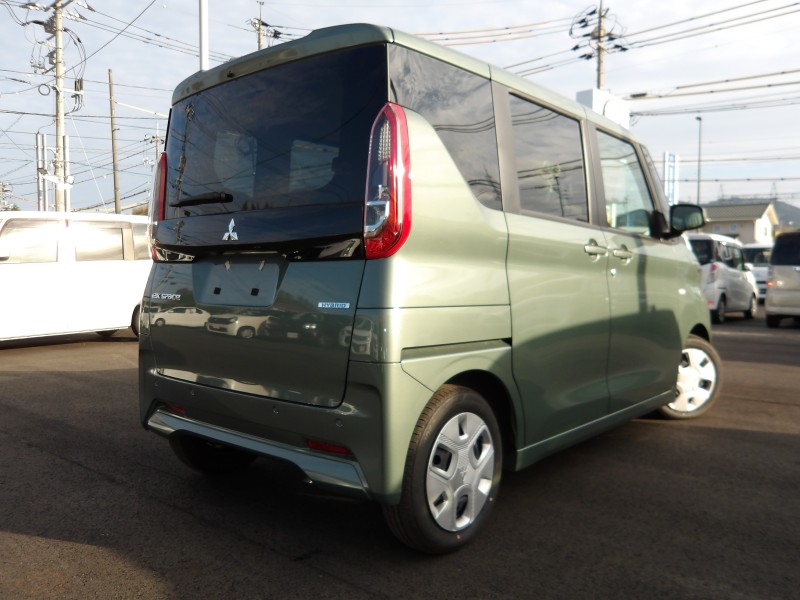 三菱 eKスペース 4枚目