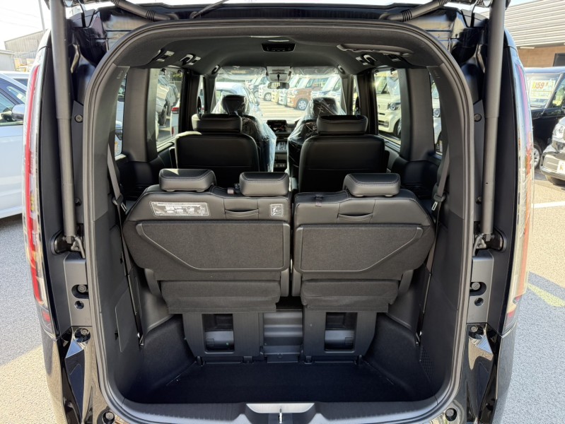 ホンダ ステップワゴンスパーダ 9枚目