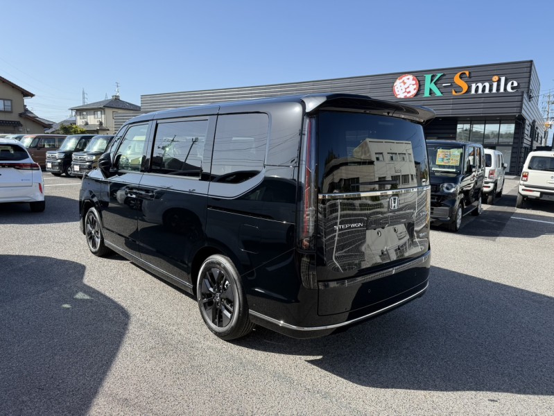 ホンダ ステップワゴンスパーダ 6枚目