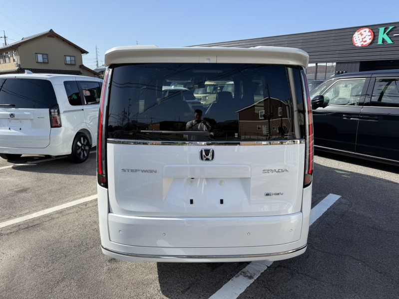 ホンダ ステップワゴンスパーダ 4枚目