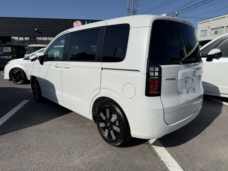 ホンダ フリード 3枚目