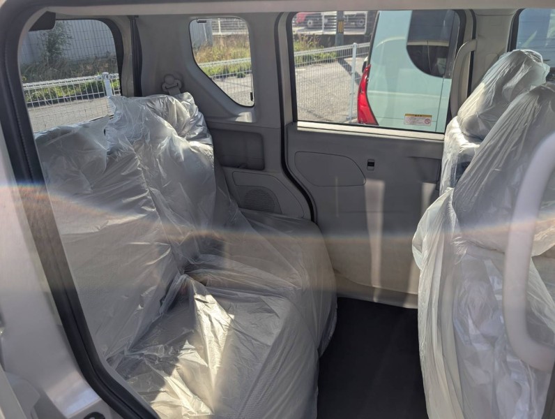 三菱 eKスペース 10枚目