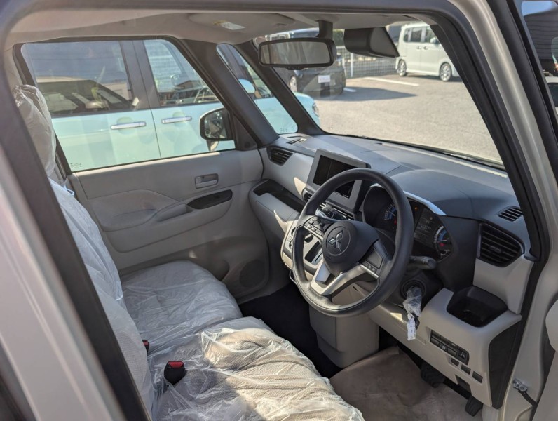 三菱 eKスペース 11枚目