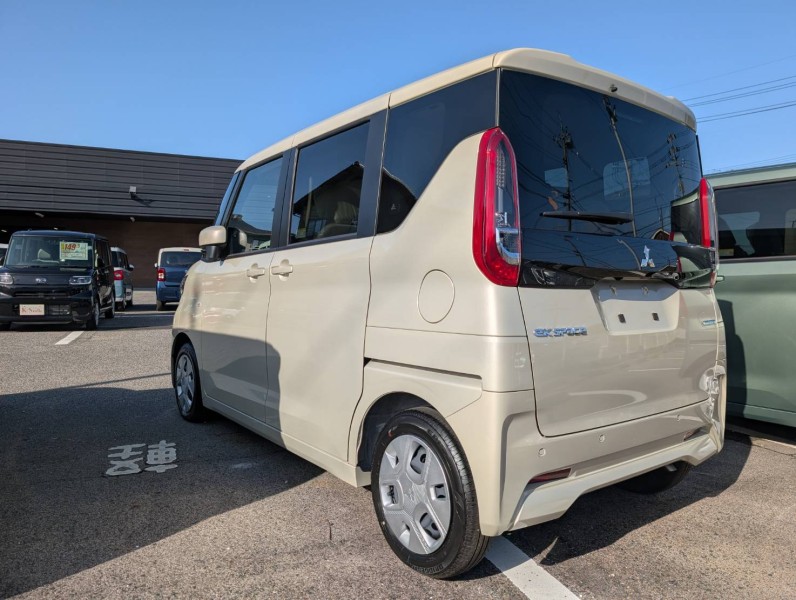 三菱 eKスペース 6枚目