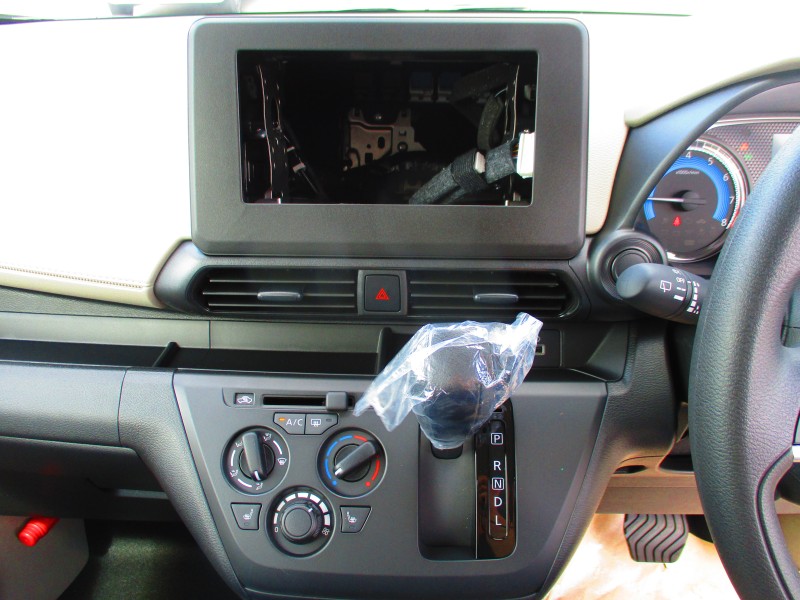 三菱 eKワゴン 16枚目