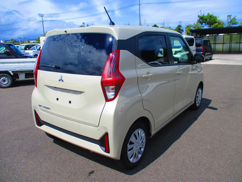 三菱 eKワゴン 5枚目