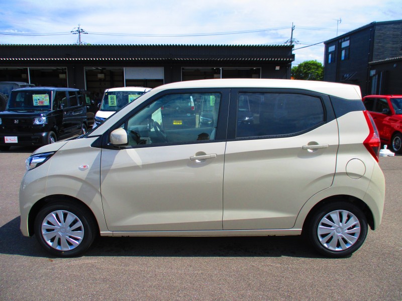 三菱 eKワゴン 8枚目