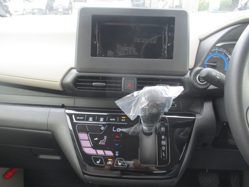 三菱 eKワゴン 16枚目