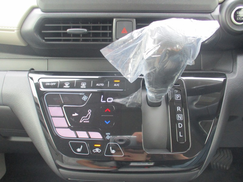 三菱 eKワゴン 17枚目