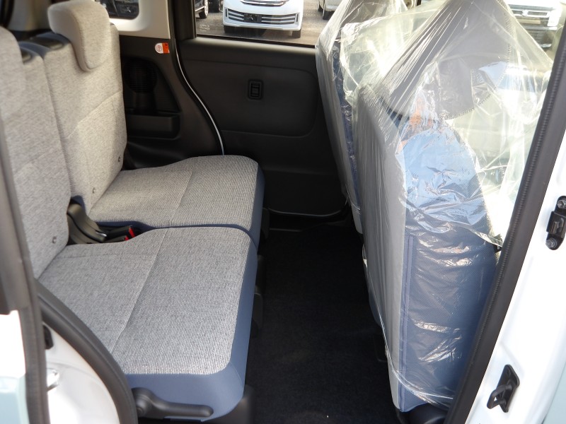 ダイハツ ムーヴキャンバス 10枚目