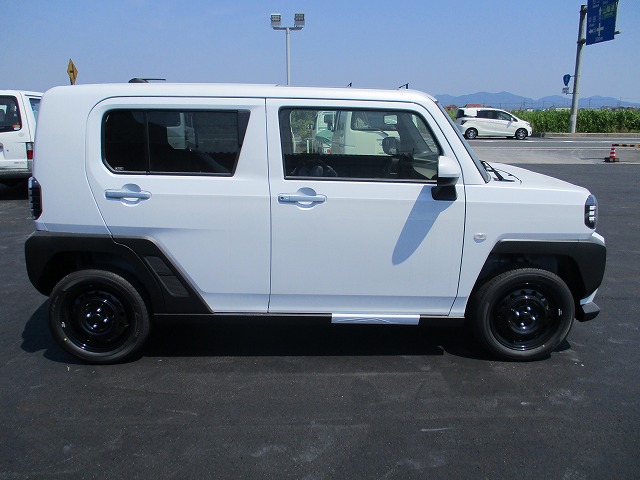 ダイハツ タフト 3枚目