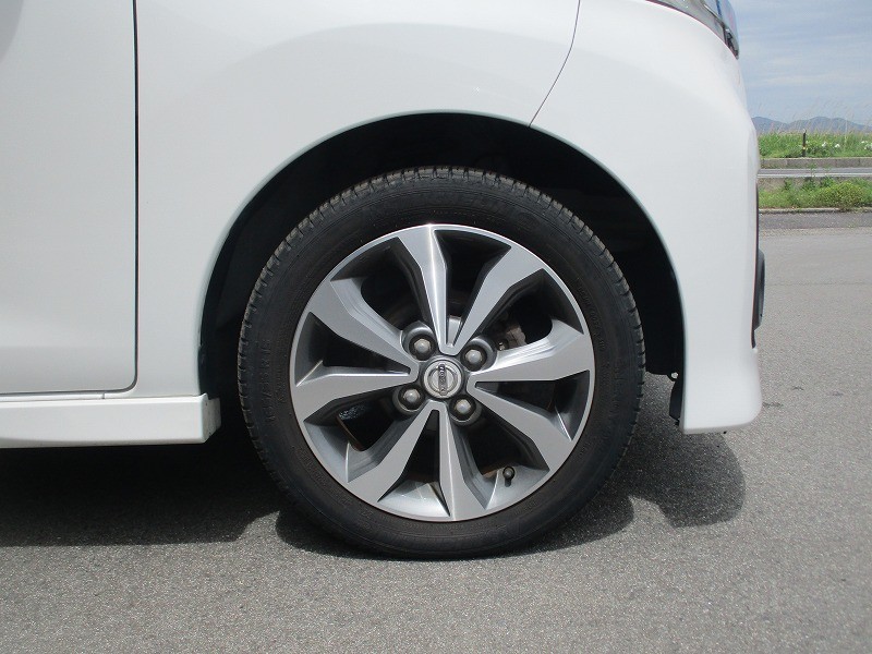 ニッサン デイズルークス 1枚目