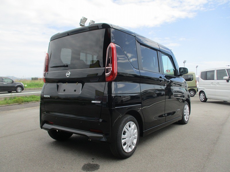 ニッサン ルークス 5枚目