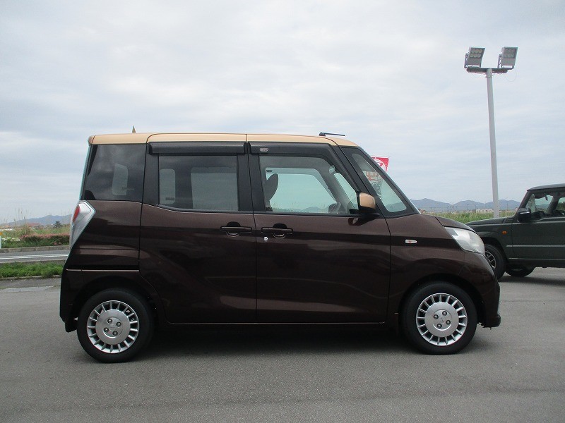 ニッサン デイズルークス 4枚目