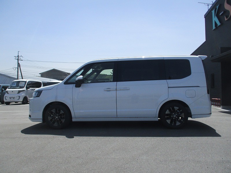 ホンダ ステップワゴンスパーダ 11枚目