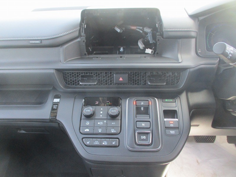 ホンダ ステップワゴンスパーダ 17枚目