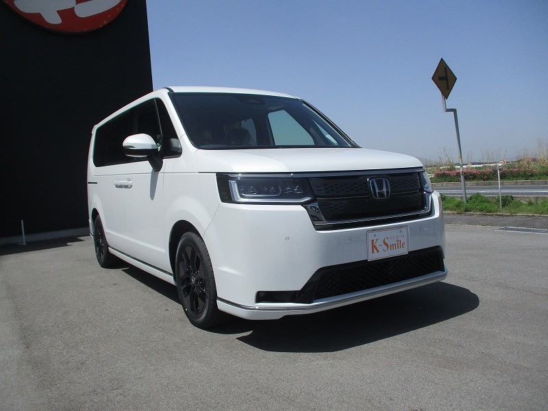 ホンダ ステップワゴンスパーダ 3枚目