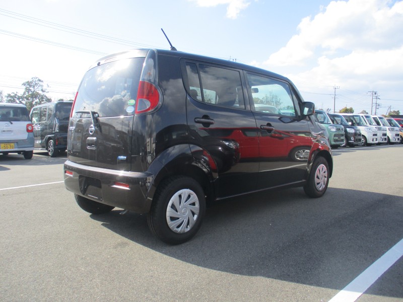 ニッサン モコ 4枚目