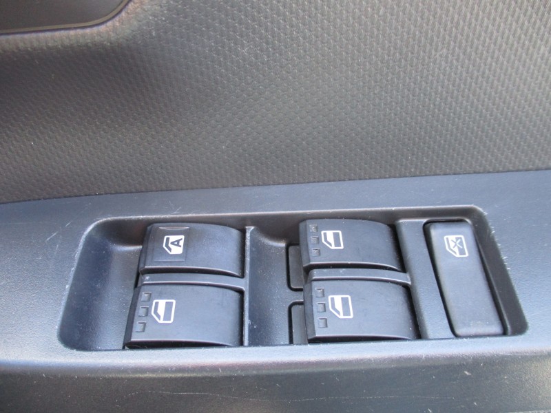 ダイハツ ミライース 15枚目