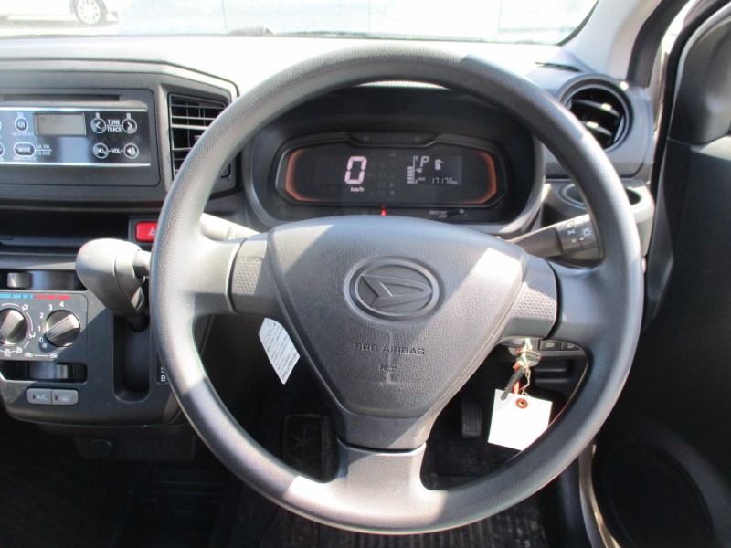 ダイハツ ミライース 17枚目