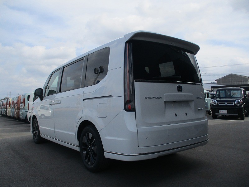 ホンダ ステップワゴンスパーダ 10枚目