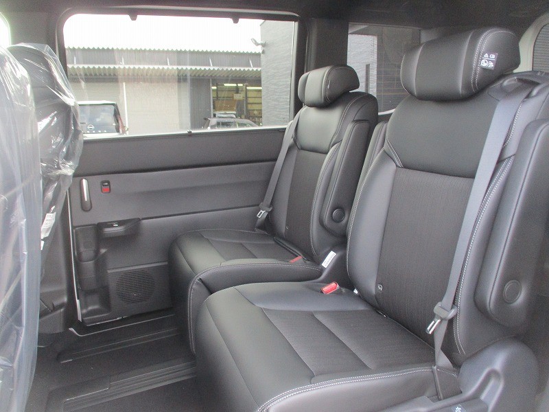 ホンダ ステップワゴンスパーダ 15枚目