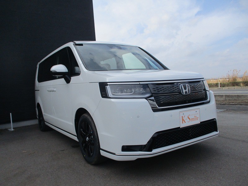 ホンダ ステップワゴンスパーダ 3枚目