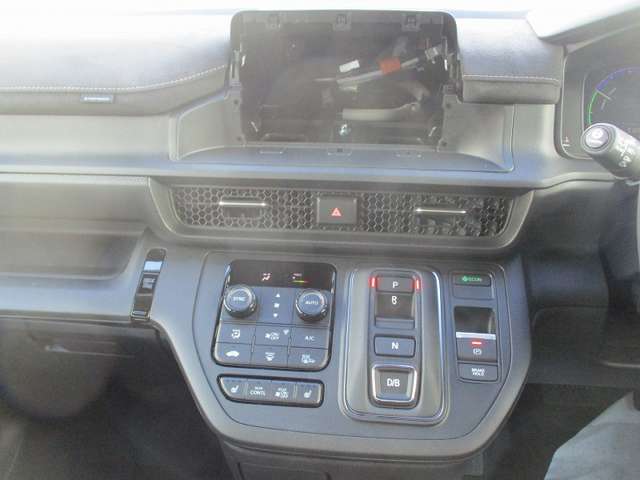 ホンダ ステップワゴンスパーダ 14枚目