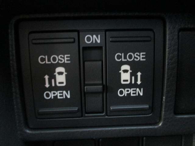 ホンダ ステップワゴンスパーダ 15枚目