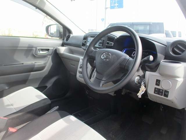 ダイハツ ミライース 11枚目