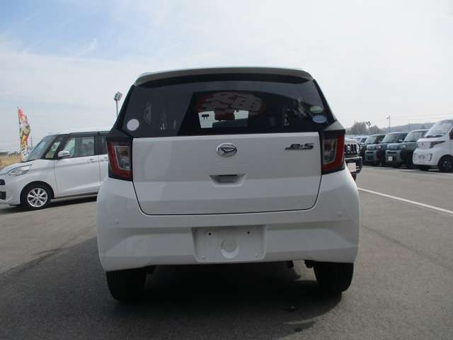 ダイハツ ミライース 5枚目