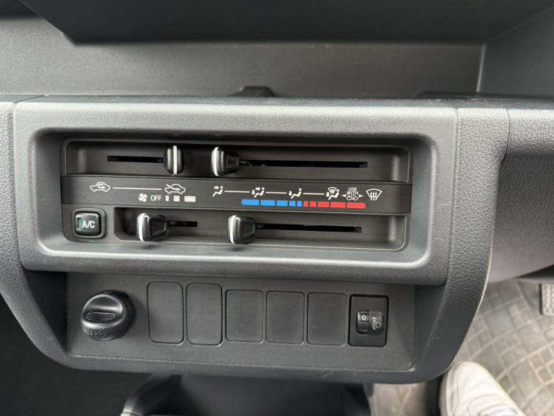 ダイハツ ハイゼット 14枚目