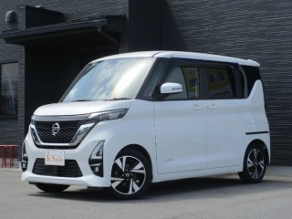 ニッサン ルークス