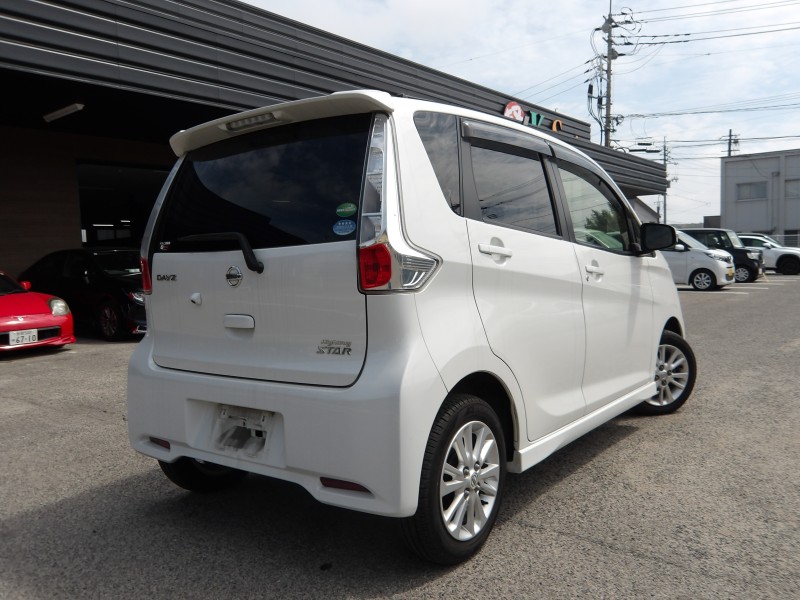 ニッサン デイズ 4枚目