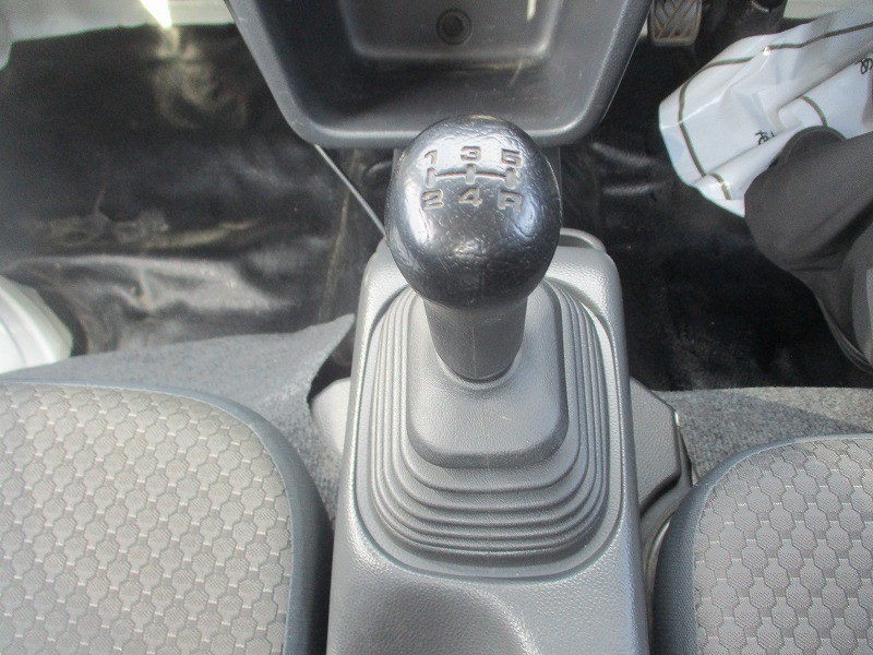 ニッサン NT100クリッパー 15枚目