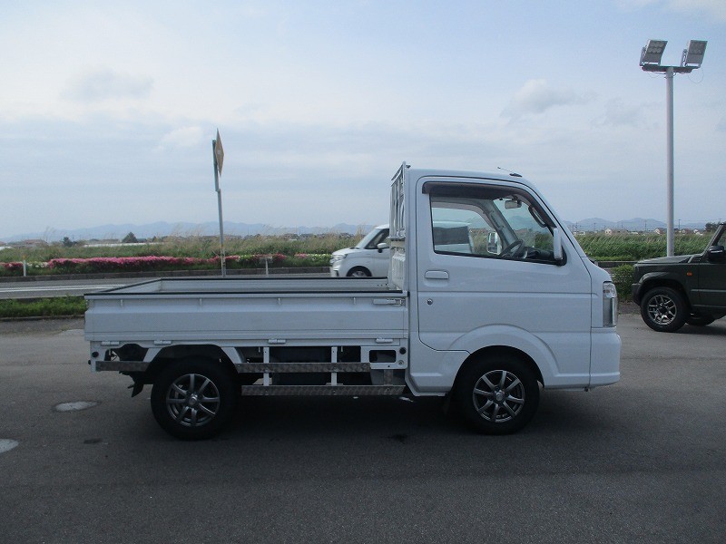 ニッサン NT100クリッパー 4枚目