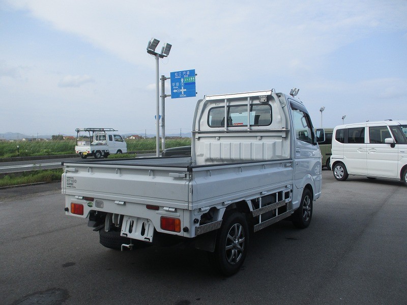 ニッサン NT100クリッパー 5枚目