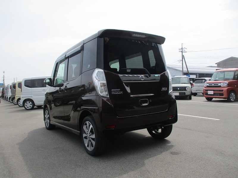 ニッサン デイズルークス 10枚目