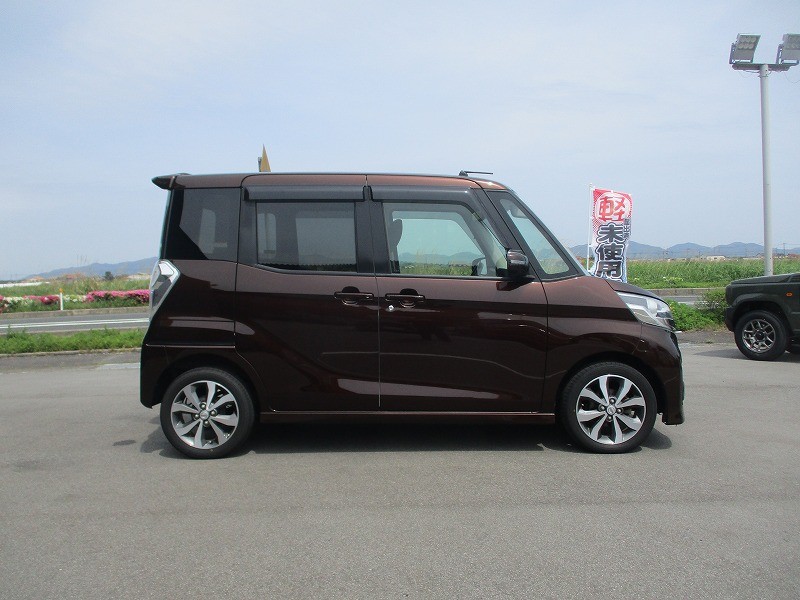 ニッサン デイズルークス 4枚目