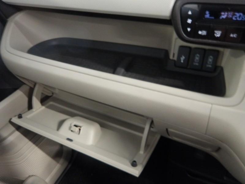ホンダ N BOX 18枚目
