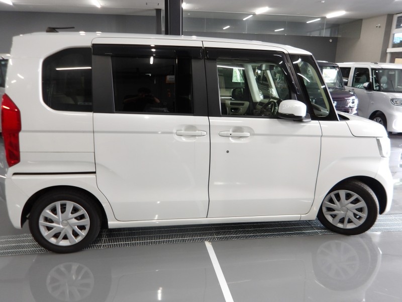 ホンダ N BOX 3枚目