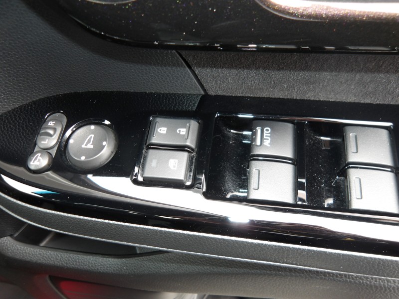 ホンダ N BOX 3枚目